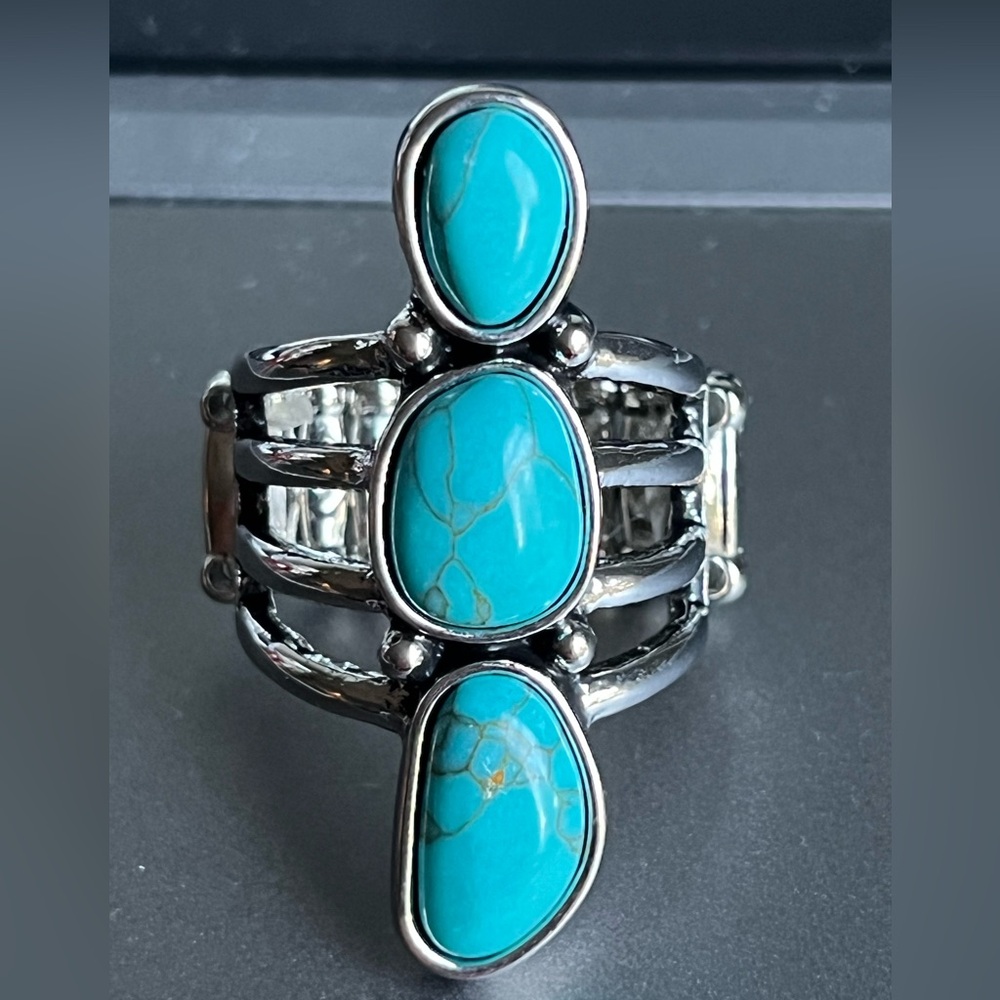 New Turquoise Stone Linear Silver Ring